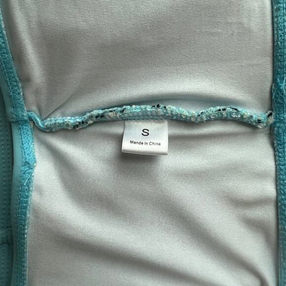 Zig Zag Embroidered Bandeau Crop Top Womens Small Turquoise White Wide Strap - Picture 6 of 10